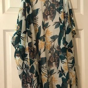 Kimonos (3). Get all 3 for one price!